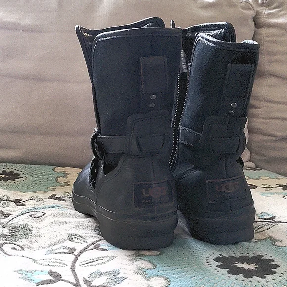 UGG Simmens Black Leather Boots Size 6 - Picture 3 of 9